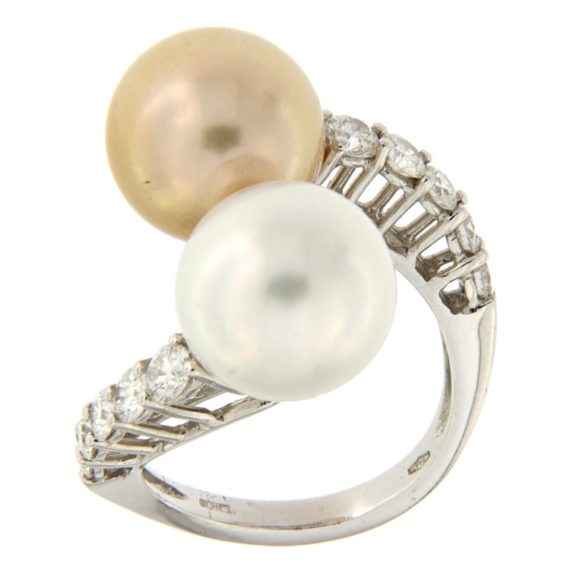 G2436-anello-guidetti-contrarié-oro-bianco-diamanti-brillanti-perle