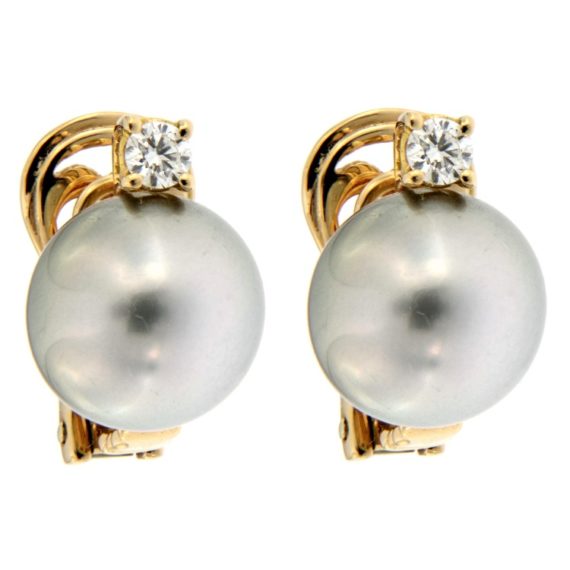 G2444-pink-gold-earrings-with-Tahiti-pearls-and-diamonds
