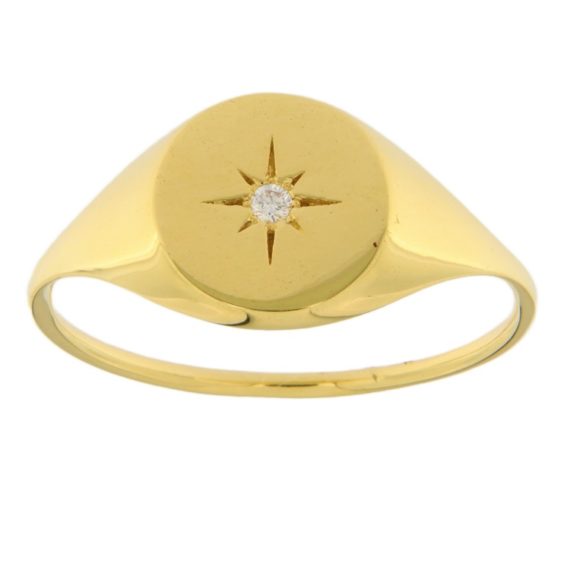 G3290-maman-and-sophie-yellow-gold-chevalier-ring-with-brilliant-cut-diamond