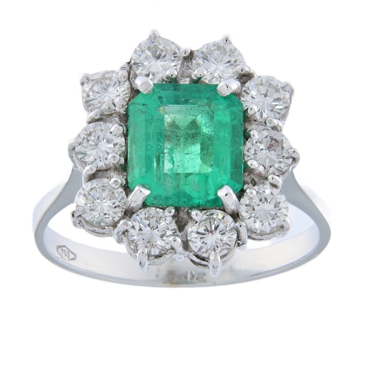 G3381 anello oro bianco diamanti brillanti smeraldo