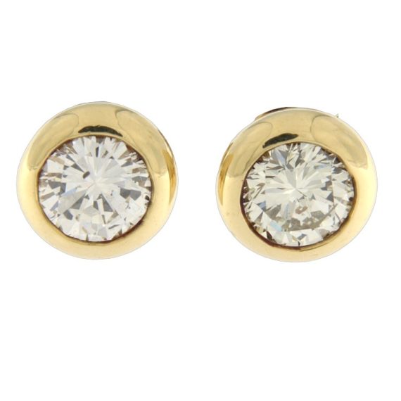 G3401-light-point-earrings-in-yellow-gold-with-brilliant-cut-diamonds