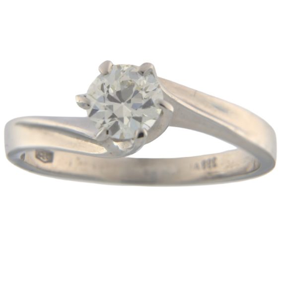 G3533-solitaire-ring-white-gold-diamond