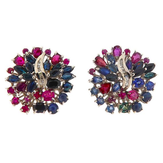 G3936-orecchini-oro-bianco-diamanti-rubini-zaffiri